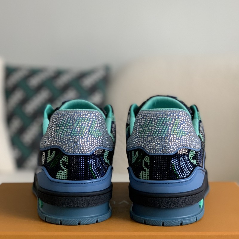 L0*is V*t0n TRAINER Sneakers