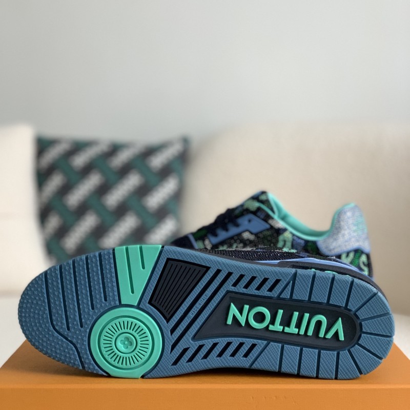 L0*is V*t0n TRAINER Sneakers