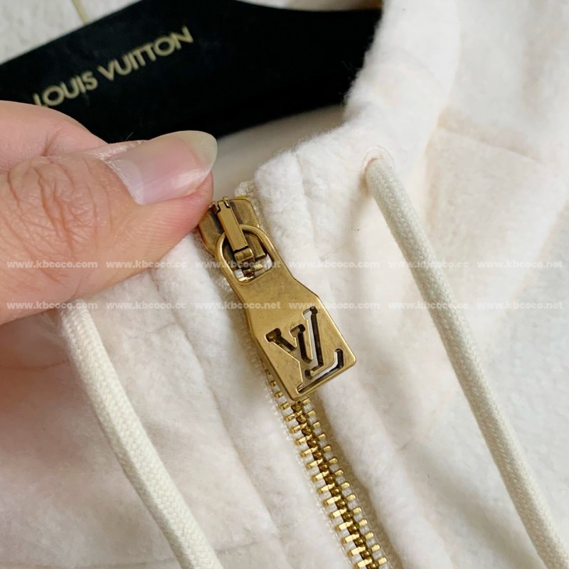 L0*is V*t0n  Jackets