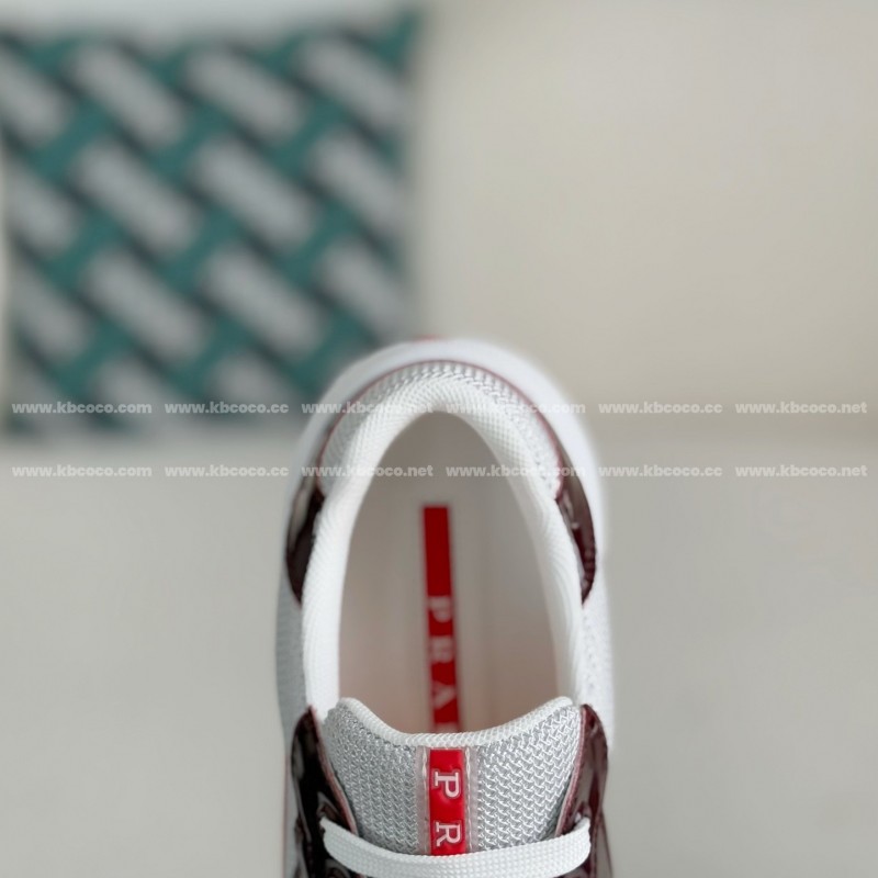 Pra*a Sneakers