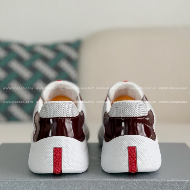 Pra*a Sneakers