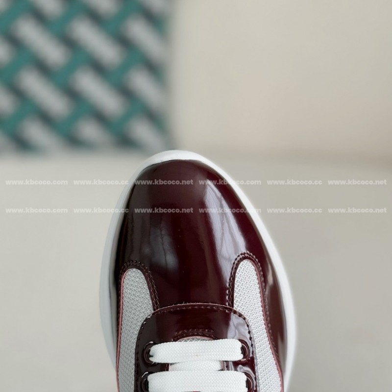 Pra*a Sneakers