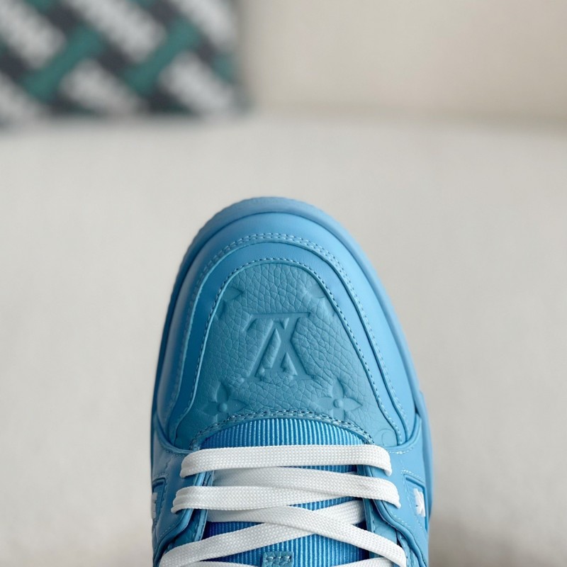 L0*is V*t0n TRAINER Sneakers