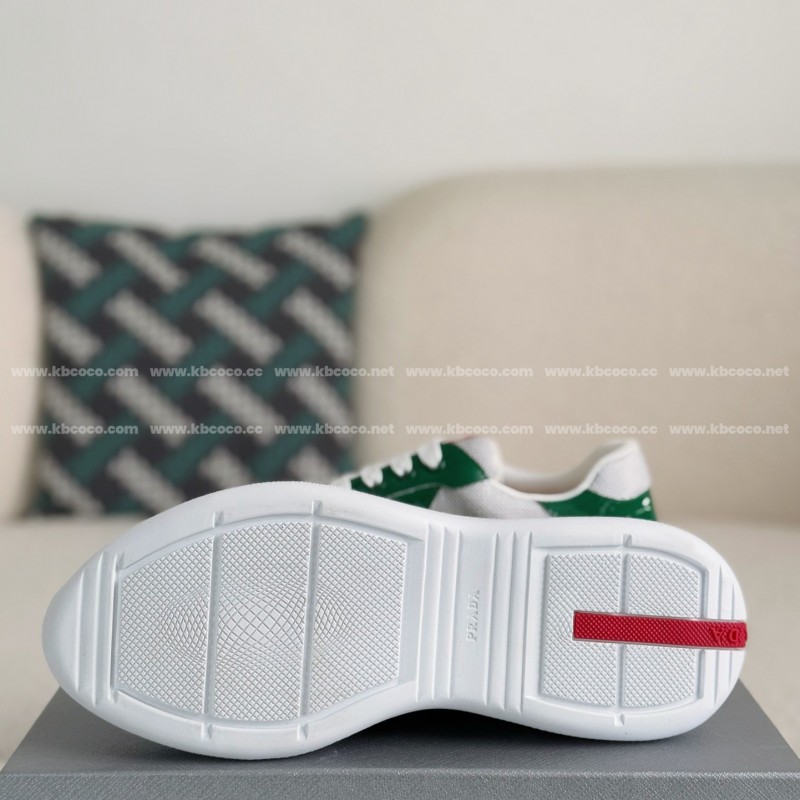 Pra*a Sneakers