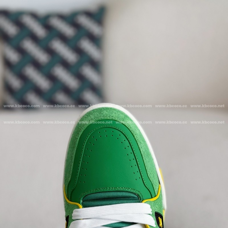 L0*is V*t0n TRAINER SNEAKERS