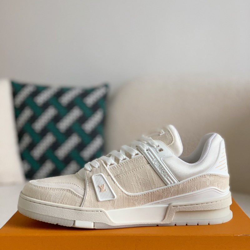 L0*is V*t0n TRAINER 1A8Z4S Sneakers