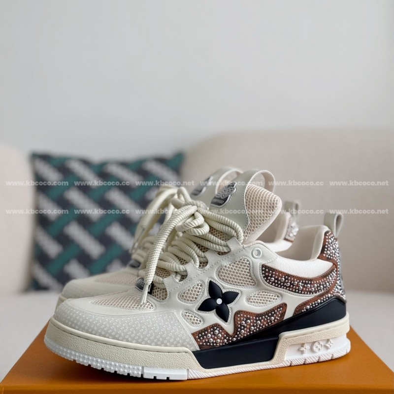 L0*is V*t0n SKATE SNEAKERS