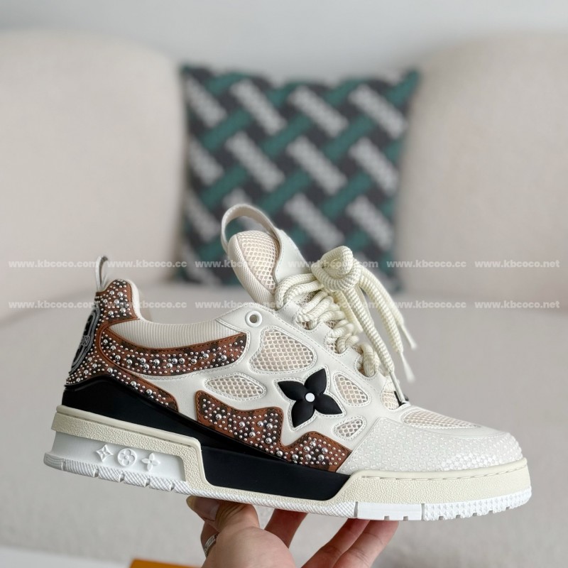 L0*is V*t0n SKATE SNEAKERS