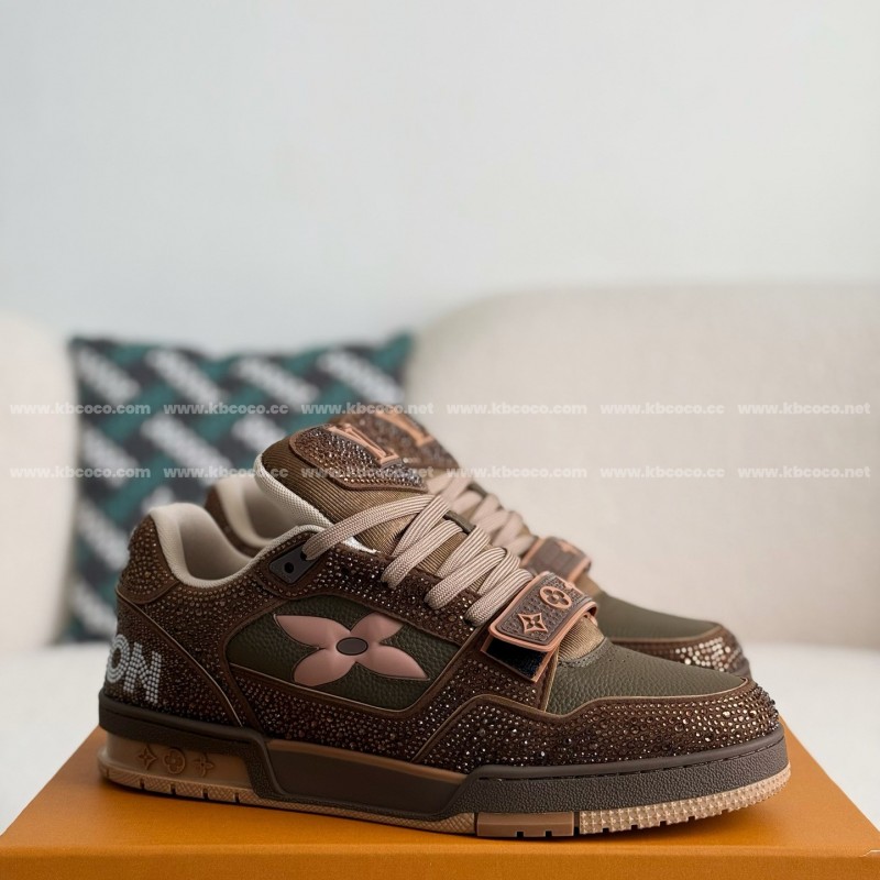 L0*is V*t0n Trainers Sneakers