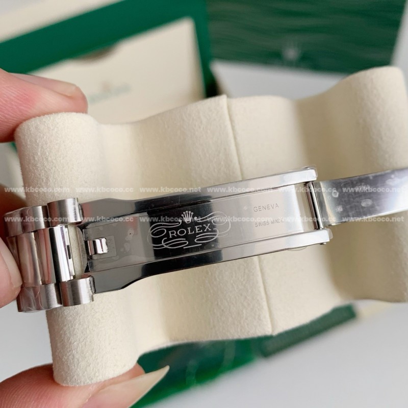 R*l*x Day-Date model Men’s wristwatches 40mm