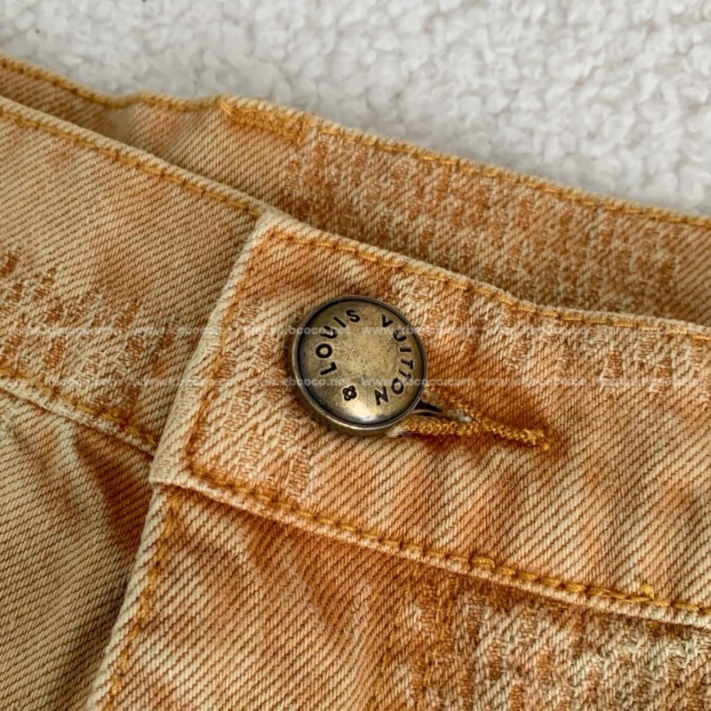 L0*is V*t0n  FW24 Costumes