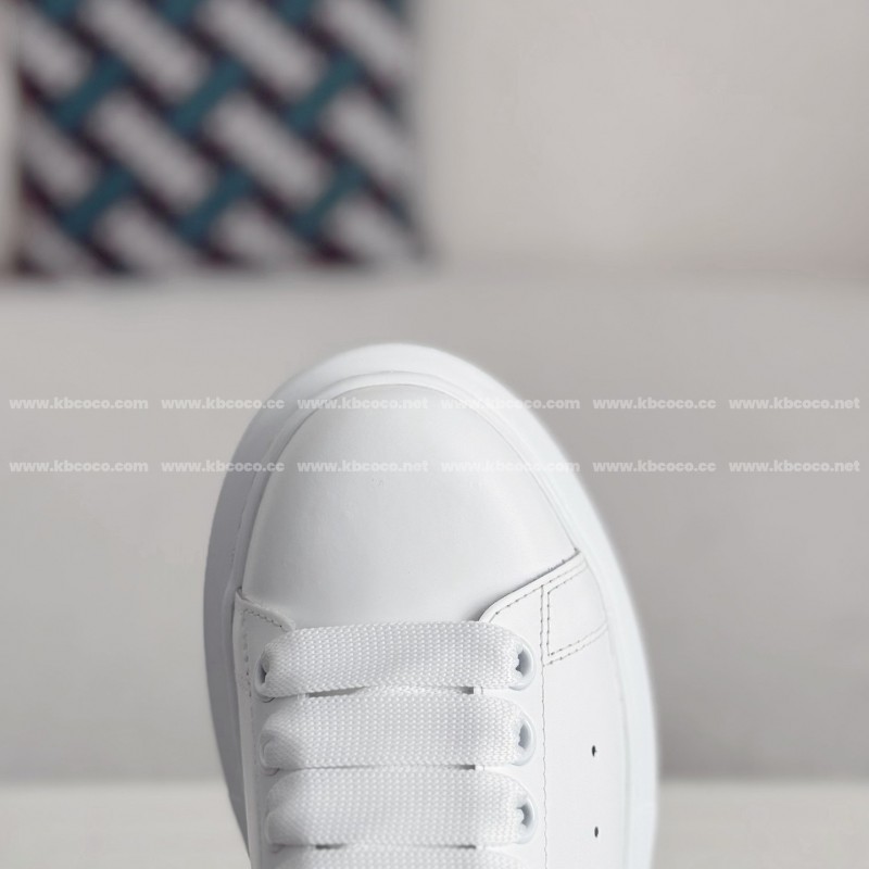 Ale*d*r M*Q*en Casual Sneakers