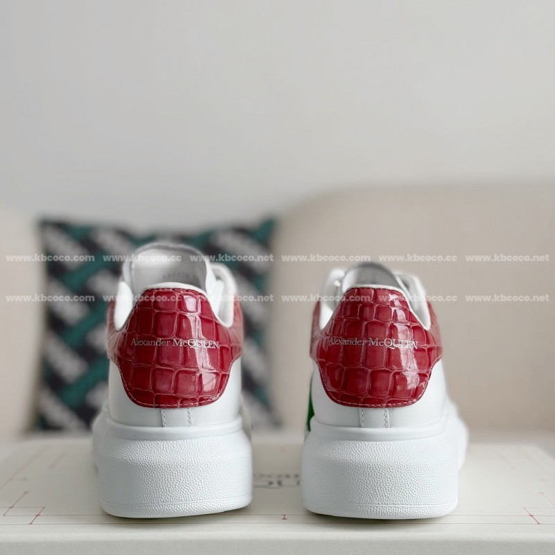 Ale*d*r M*Q*en Casual Sneakers