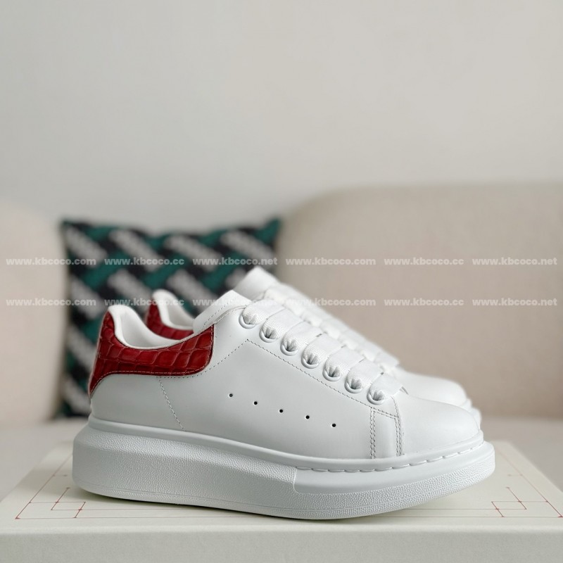 Ale*d*r M*Q*en Casual Sneakers