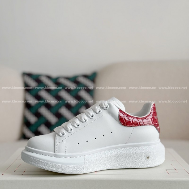 Ale*d*r M*Q*en Casual Sneakers