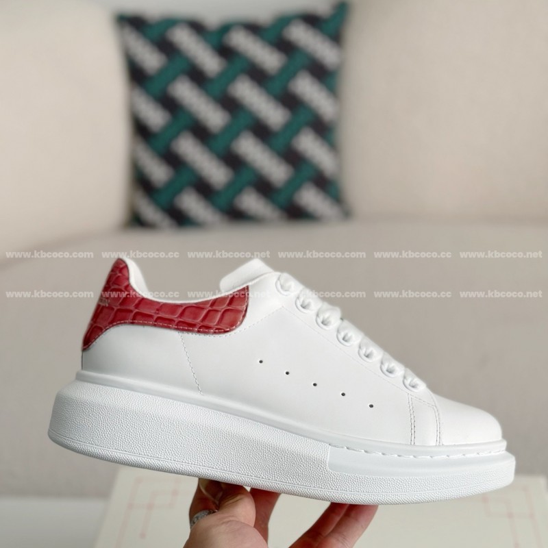 Ale*d*r M*Q*en Casual Sneakers