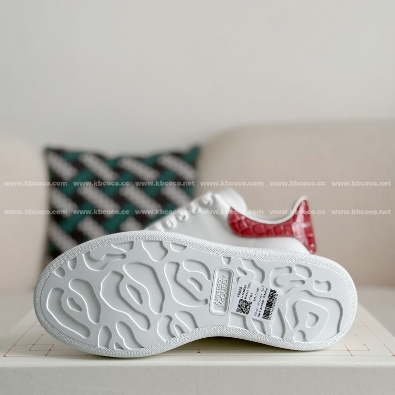 Ale*d*r M*Q*en Casual Sneakers