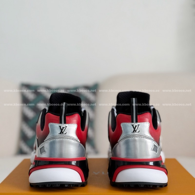 L0*is V*t0n RUNNER SNEAKERS