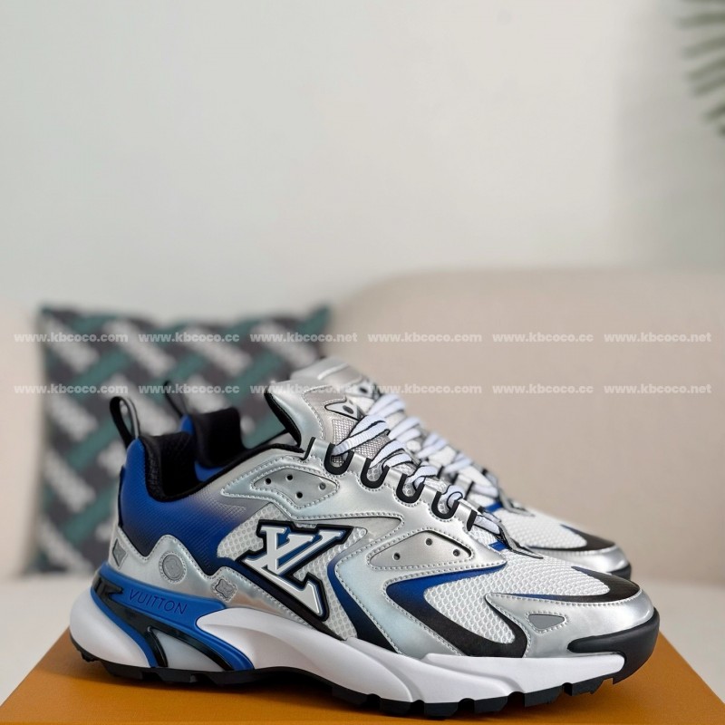 L0*is V*t0n RUNNER SNEAKERS