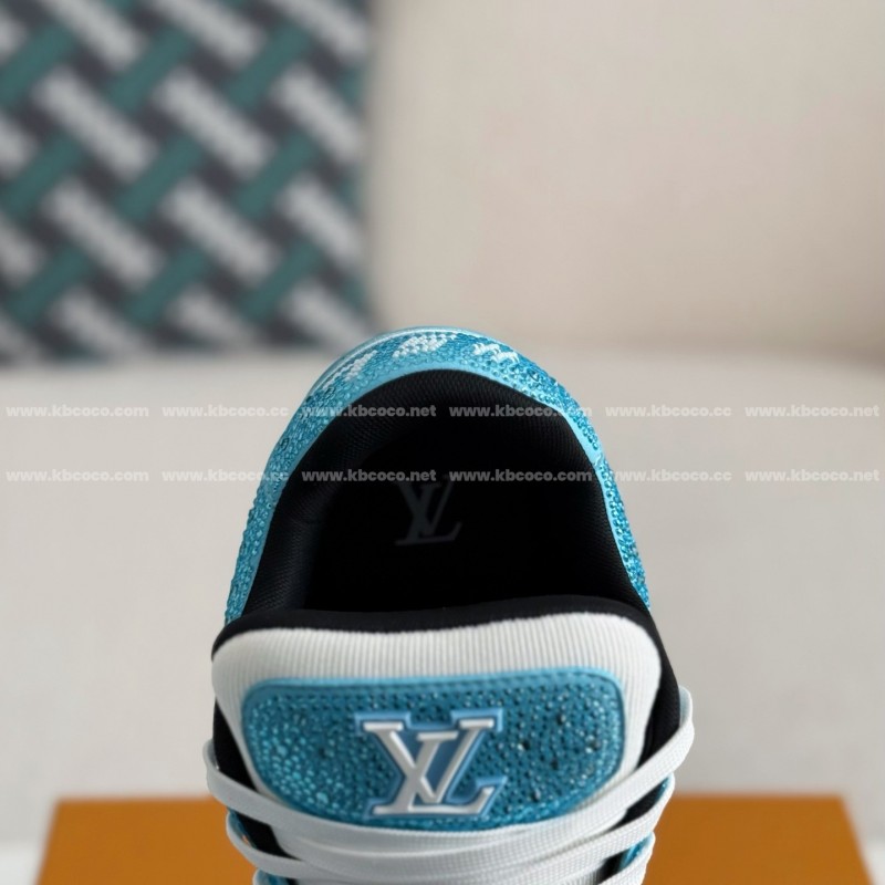 L0*is V*t0n Trainers Sneakers