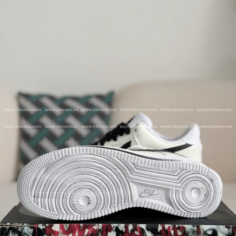 Peaceminusone x Nike Air Force 1 Para-noise Sneaker