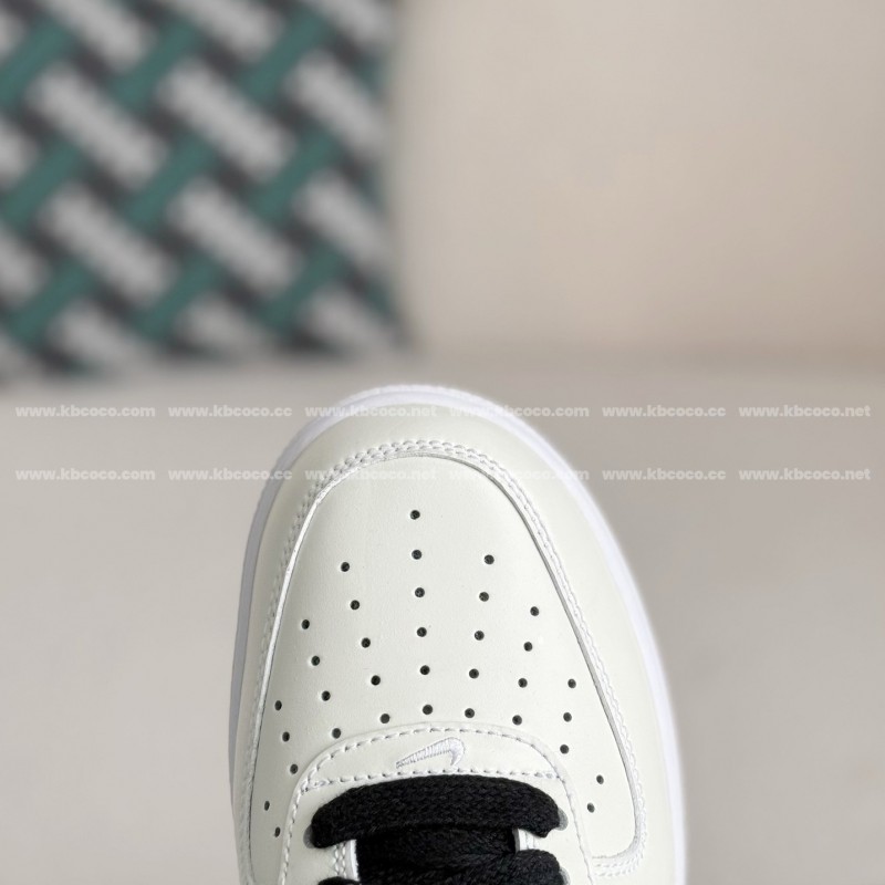 Peaceminusone x Nike Air Force 1 Para-noise Sneaker