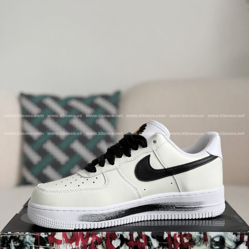 Peaceminusone x Nike Air Force 1 Para-noise Sneaker