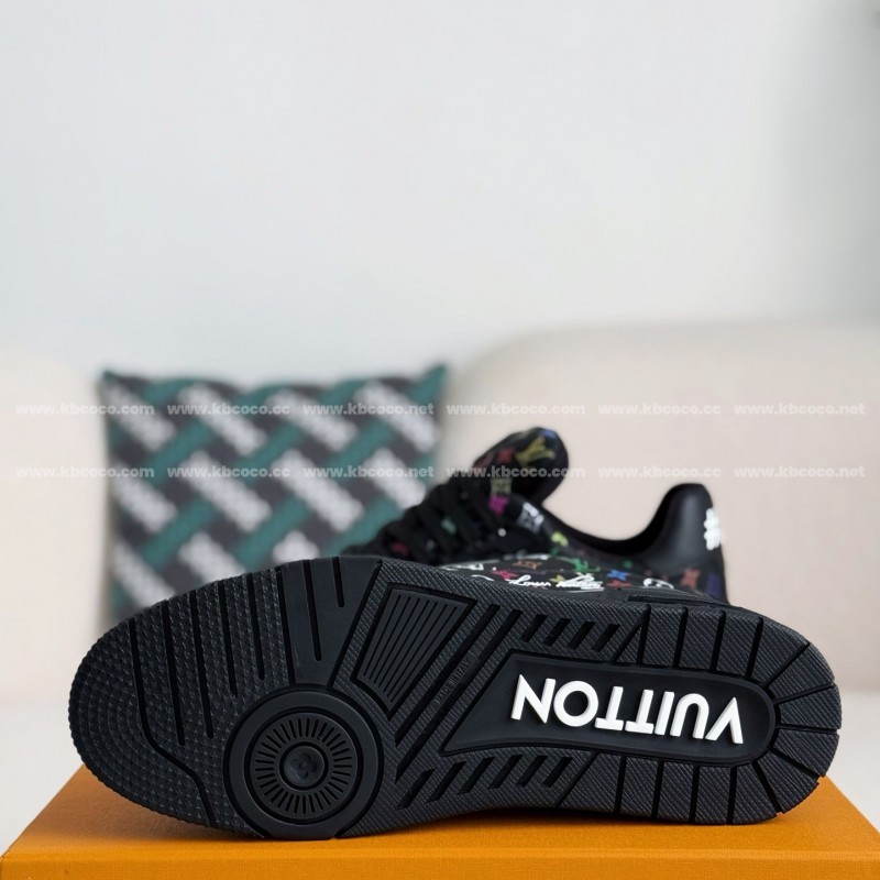 L0*is V*t0n SNEAKERS