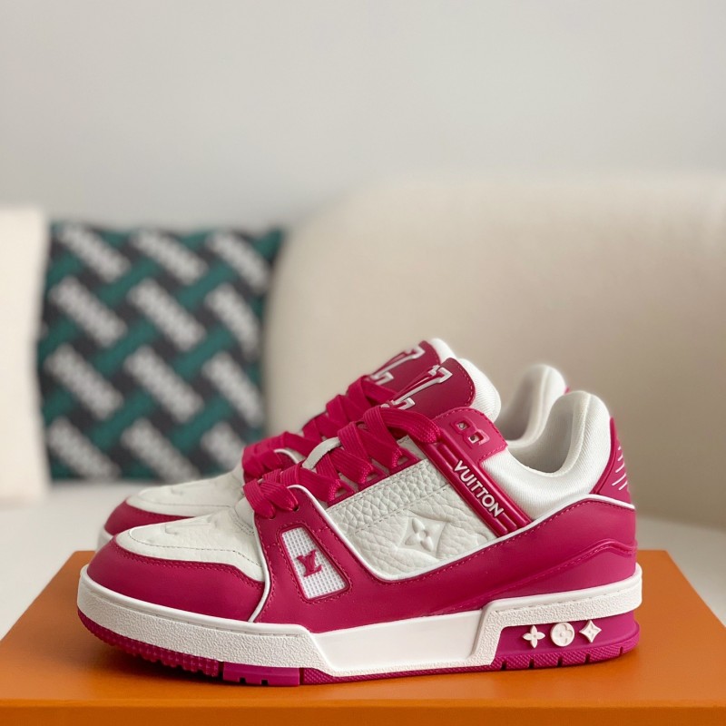 L0*is V*t0n TRAINER Sneakers