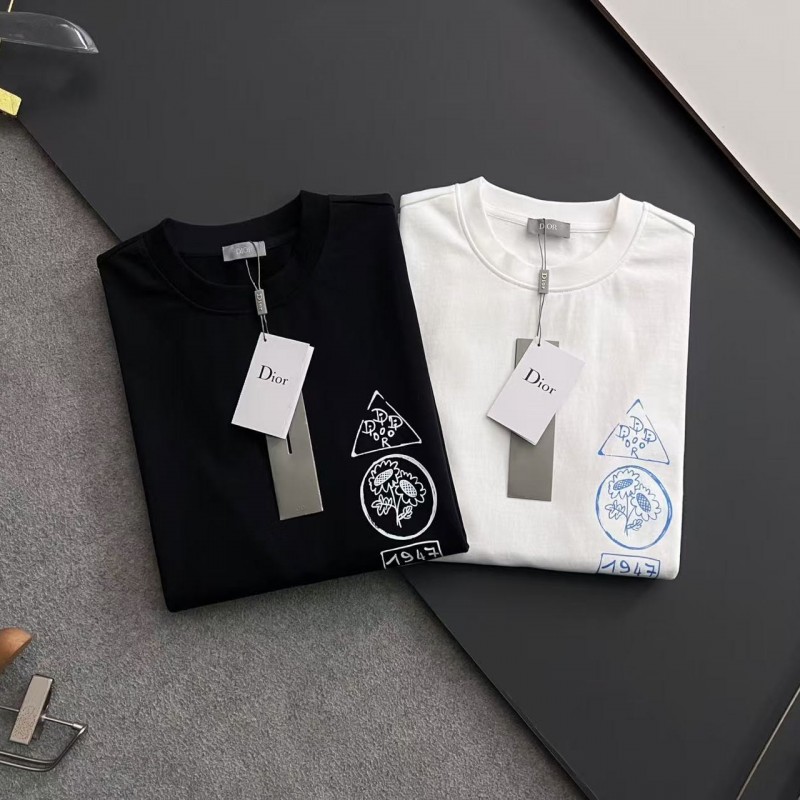 D*0r catwalk graphic casual crew neck T-shirt