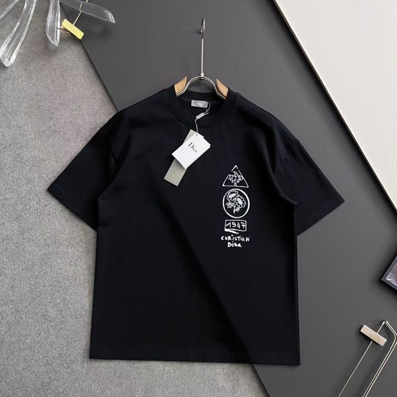 D*0r catwalk graphic casual crew neck T-shirt