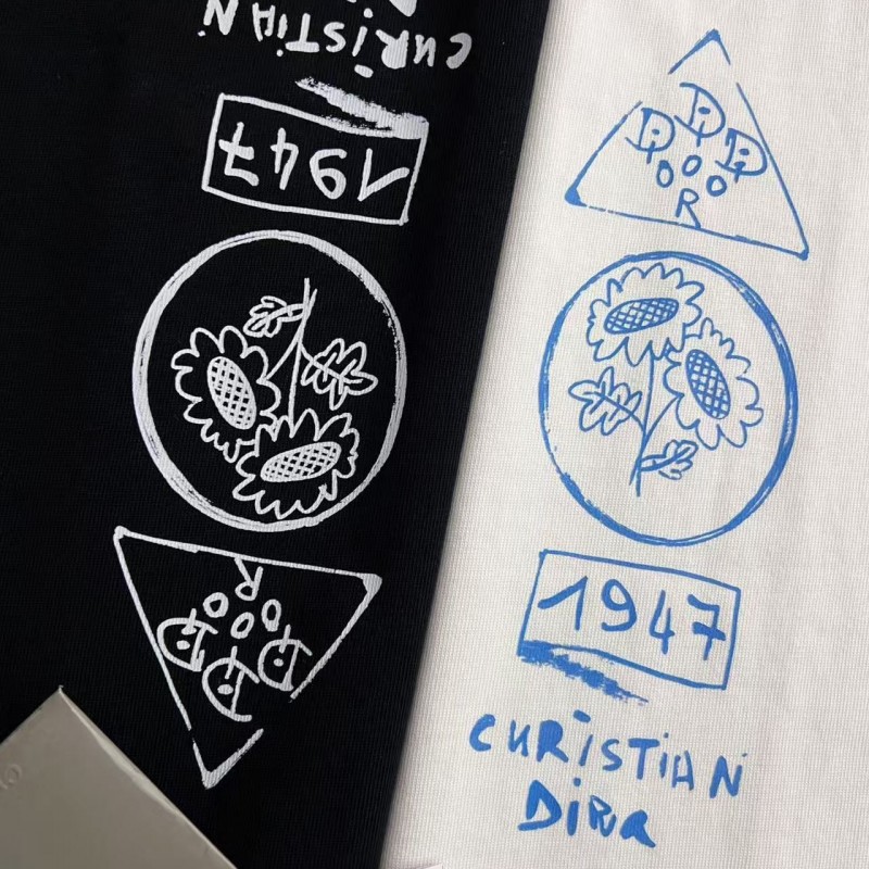 D*0r catwalk graphic casual crew neck T-shirt