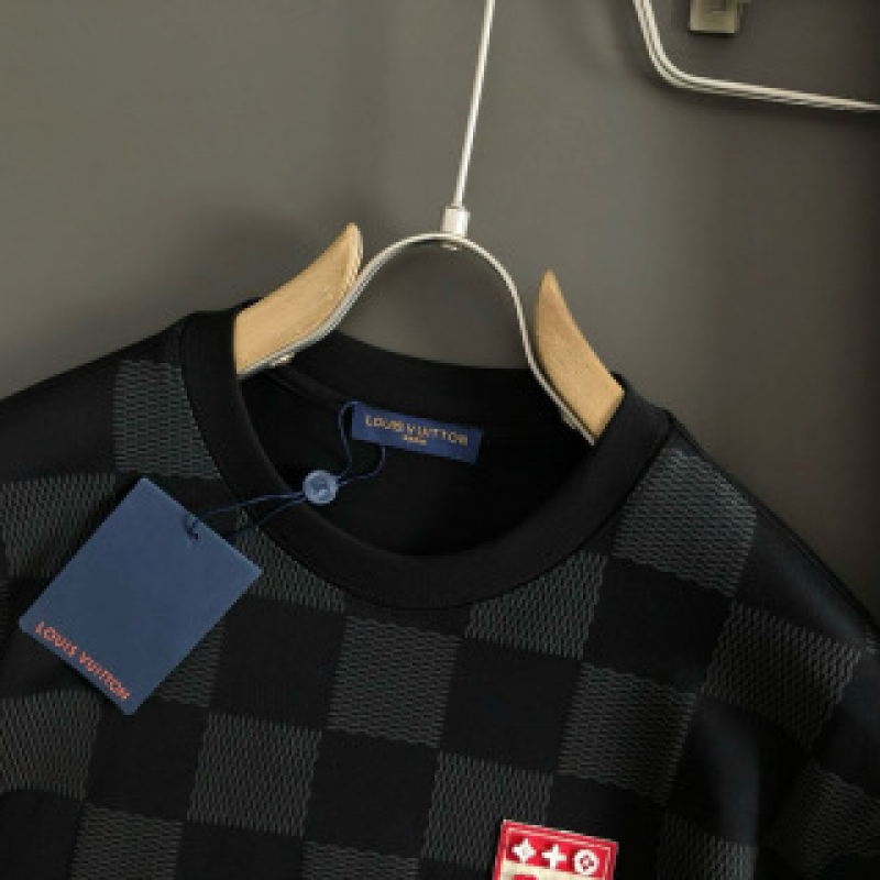 L0*is V*t0n SpringSummer Black Checkerboard Label Toothbrush Embroidery T-shirt