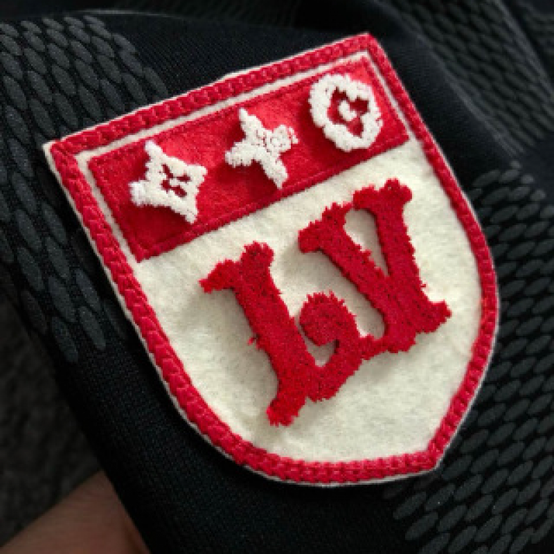 L0*is V*t0n SpringSummer Black Checkerboard Label Toothbrush Embroidery T-shirt