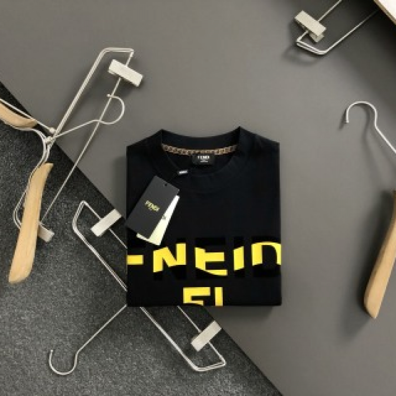 F**di Spring and Summer Black Letter Deconstruction Printed T-shirt