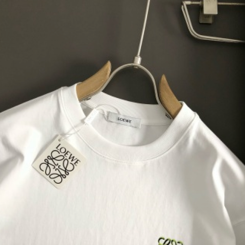 Givenchy SpringSummer White Gradient Printed Letter T-shirt