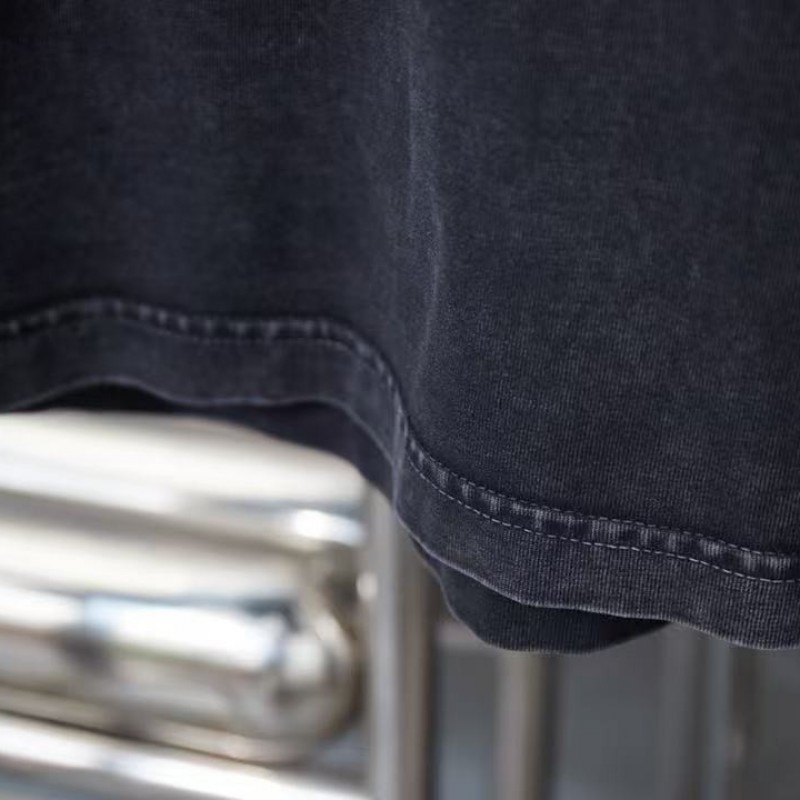 Ba*len*cia*ga SpringSummer New Joint Lettering Distressed Graffiti Printed T-shirt