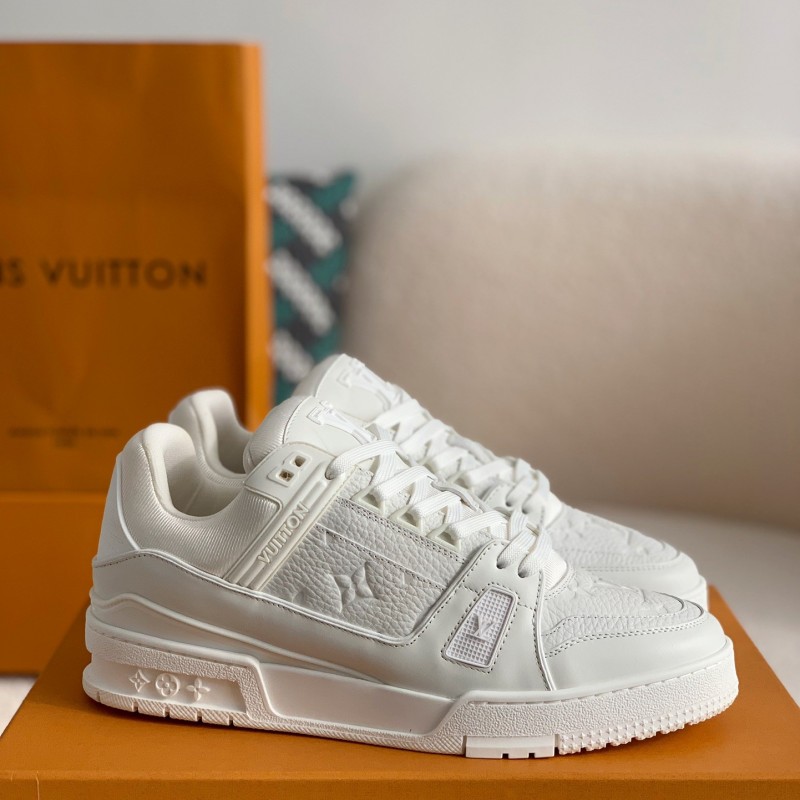 L0*is V*t0n TRAINER SNEAKERS