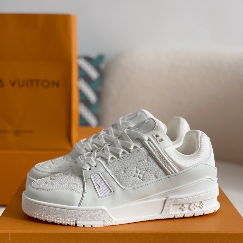 L0*is V*t0n TRAINER SNEAKERS