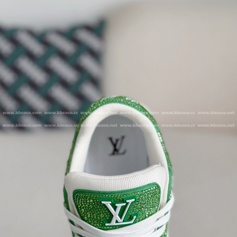 L0*is V*t0n Trainers Sneakers