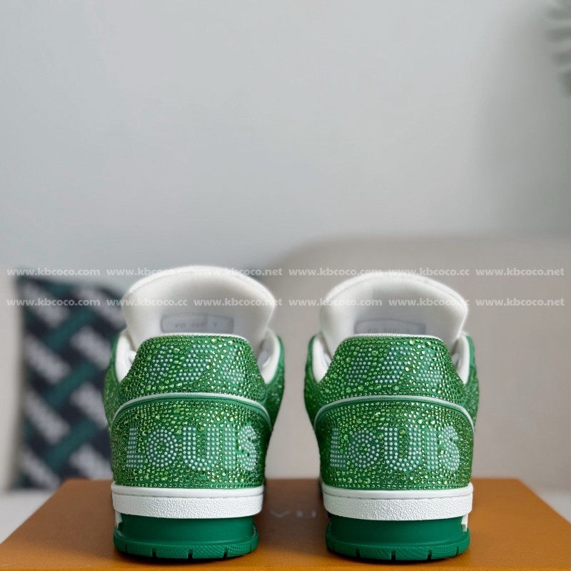 L0*is V*t0n Trainers Sneakers