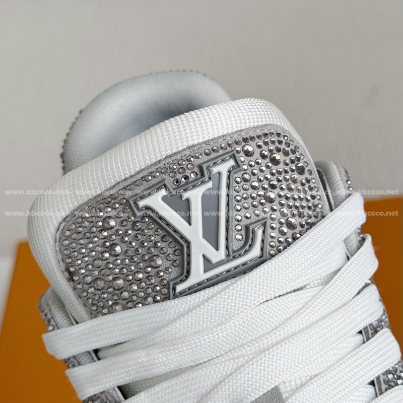 L0*is V*t0n Trainers Sneakers