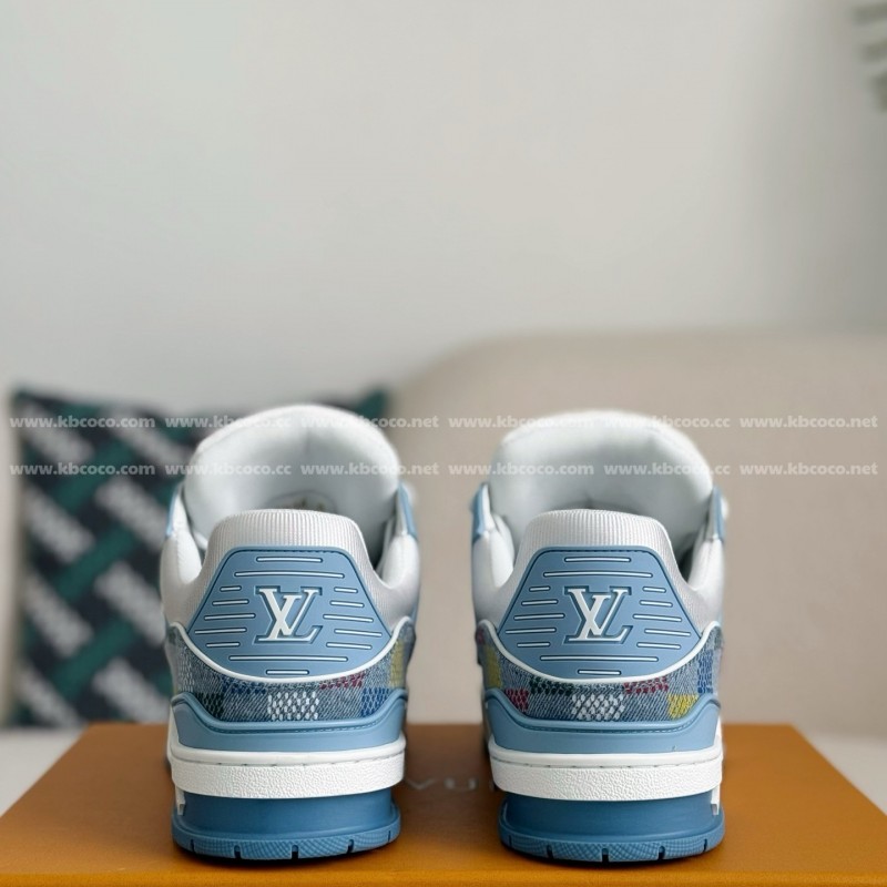 L0*is V*t0n TRAINER SNEAKERS