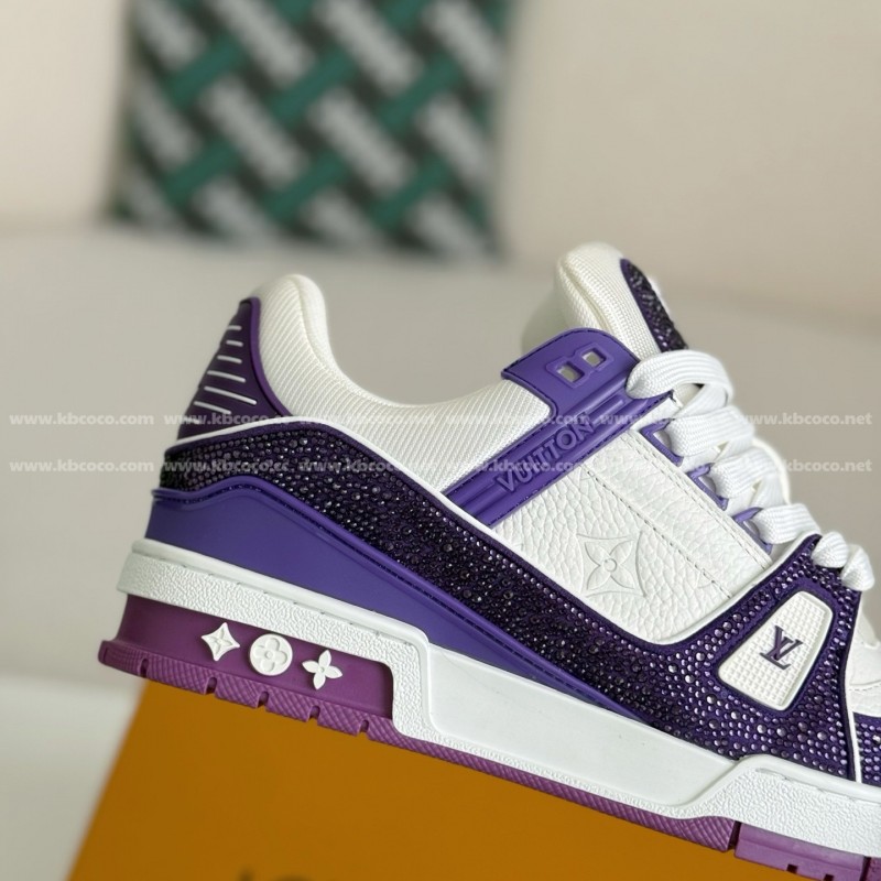 L0*is V*t0n TRAINER SNEAKERS