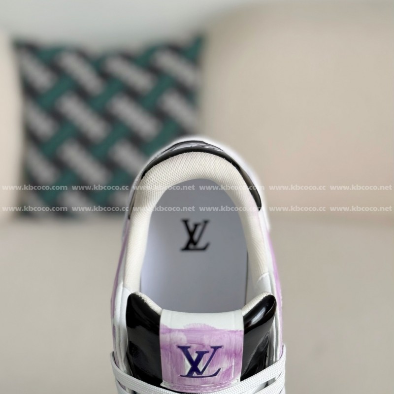 L0*is V*t0n TRAINER SNEAKERS