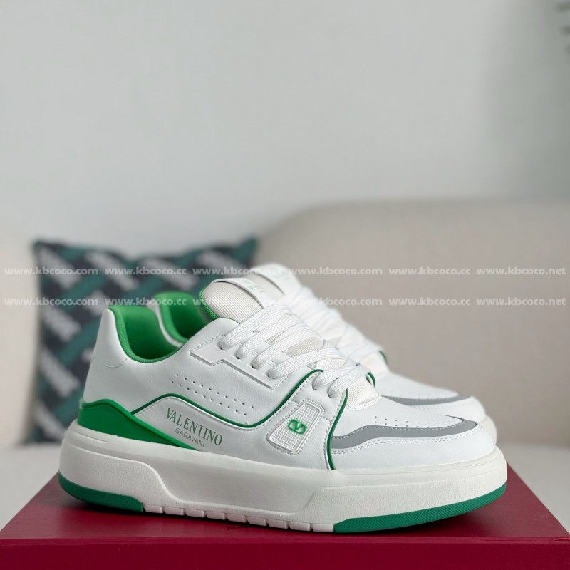 va*t*no Garavani Leather Casual Shoes