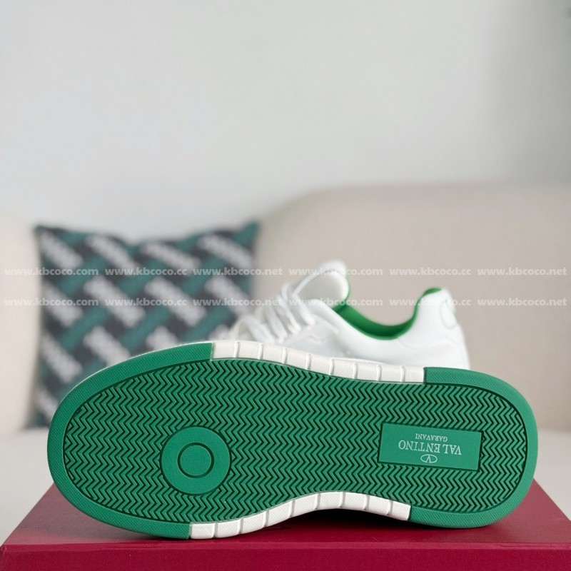 va*t*no Garavani Leather Casual Shoes