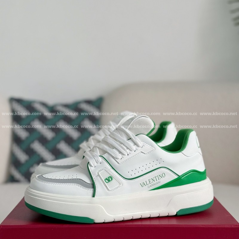 va*t*no Garavani Leather Casual Shoes