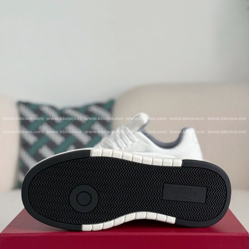 va*t*no Garavani Leather Casual Shoes