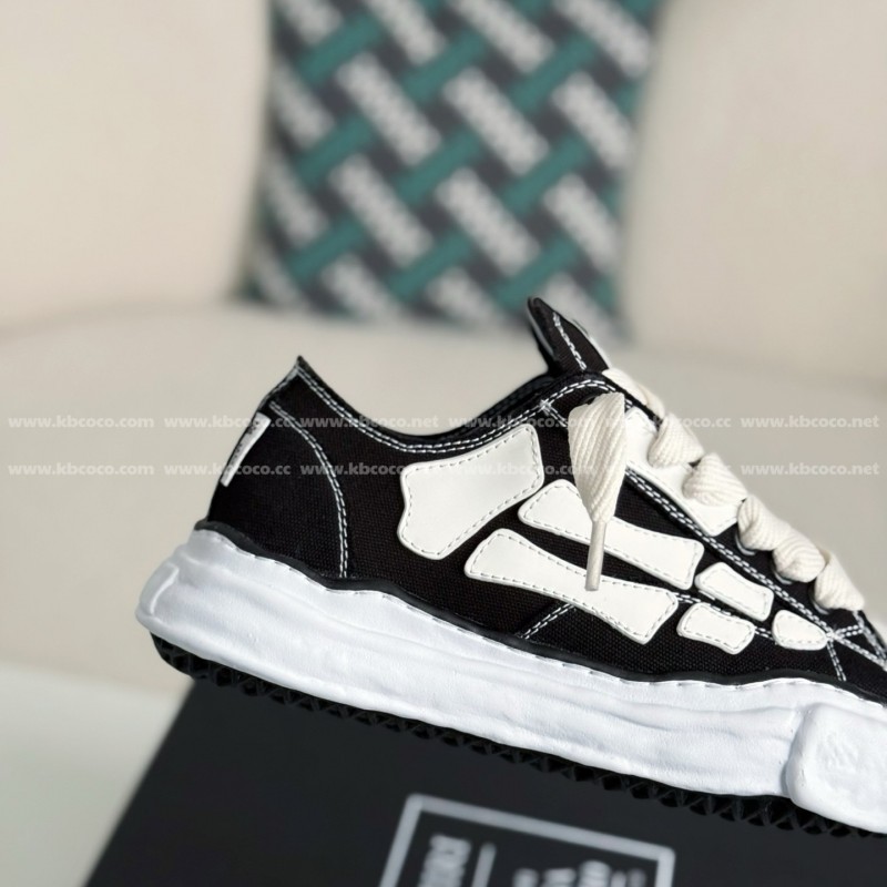 Ma*s*n mihara yasuhiro x  amiri skel- top low canvas shoes